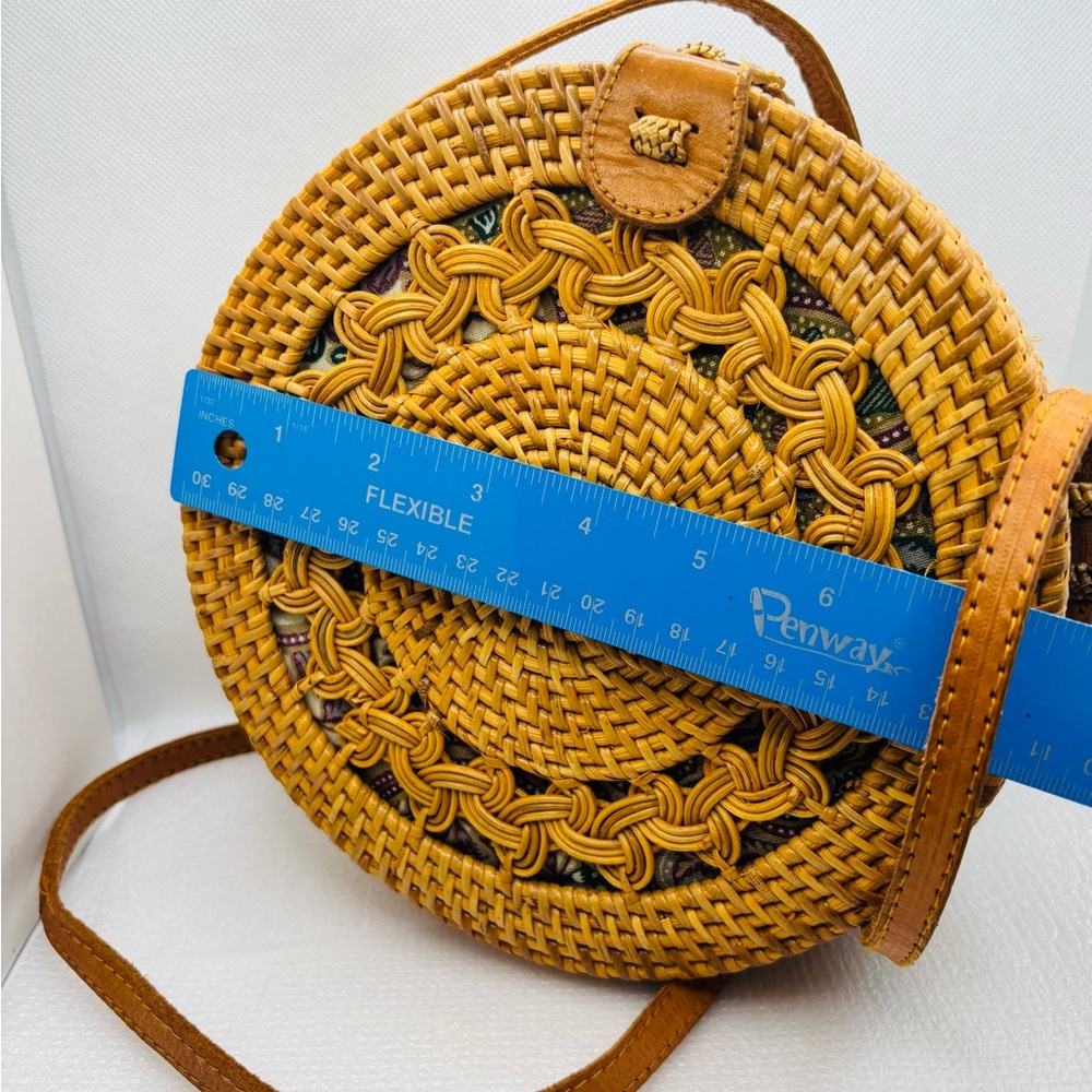Amerii Rattan Round Crossbody Bag Retro 70s Style Circle Bag - Picture 8 of 8